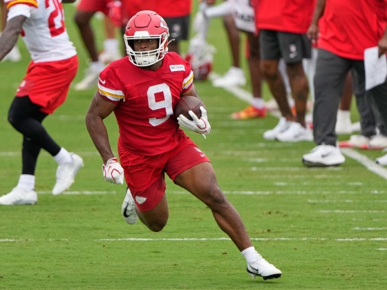 Kenneth Walker szerződése jobb ár-érték arányú a Chiefs számára a legújabb RB-ajánlatok után