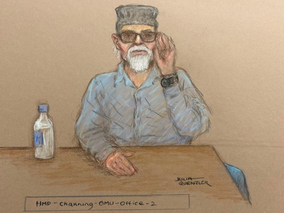 Gary Glitter történelmi szexuális bűncselekmény vádjával áll bíróság elé