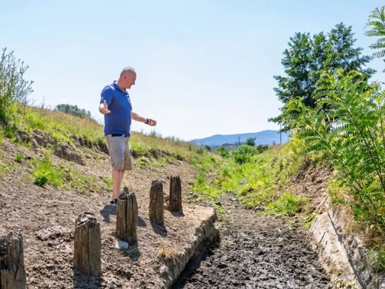 Drámai fotók: teljesen kiszáradt a Zagyva Mátraterenyén