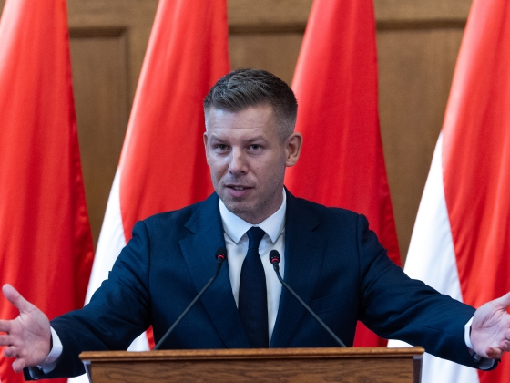 Magyar Péter fontos bejelentést tett az önkéntes fogyasztáscsökkentésről – Péntek reggelre ígért részleteket
