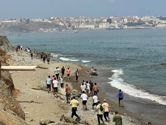 Ceuta vezetője szerint még mindig több ezer határsértő tartózkodik illegálisan az exklávéban