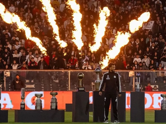 Rocksztárként fogadták a Colo-Colo stadionjában a labdarúgó-vb hősét, Vozinhát – videó