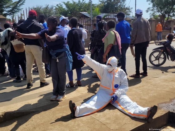 Ebola: Az Africa CDC azt tervezi, hogy különböző törzsek elleni vakcinát alkalmaz a járvány terjedése miatt