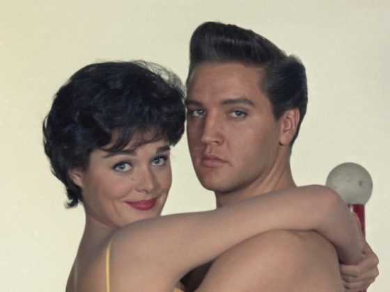 87 évesen meghalt Joan Blackman, Elvis Presley szerelme a Blue Hawaii-ban