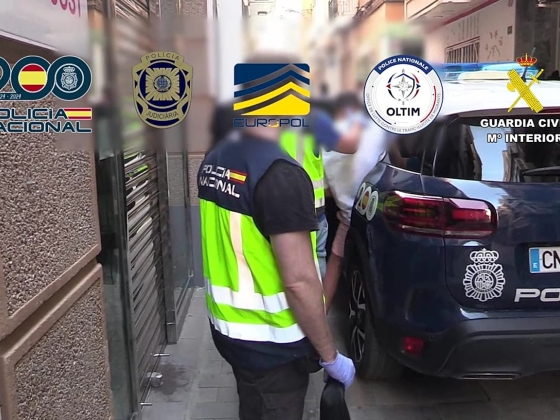 A spanyol rendőrség felszámolja a jelentős mediterrán migráns- és kábítószercsempész-hálózatot