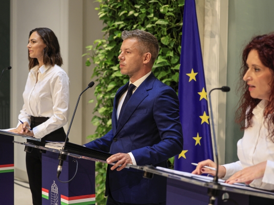 A nyár legnehezebb napjai után itt vannak Magyar Péter bejelentései a kormány döntéseiről