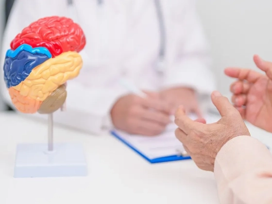 Lassítható a szellemi hanyatlás? Ezt kell tudnod az Alzheimer-kórról
