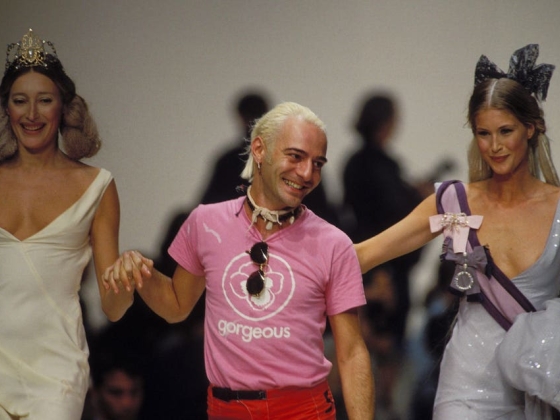 Hogyan változtatta meg John Galliano 1994-es „Princess Lucretia” kollekciója örökre divatjövőjét