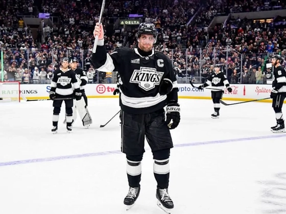 NHL: a Kings szobrot állít és visszavonultatja Kopitar mezszámát