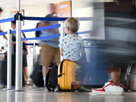 Behúzták a féket a repülőtereken: késhet a járatunk, és a jegyár is bármikor változhat