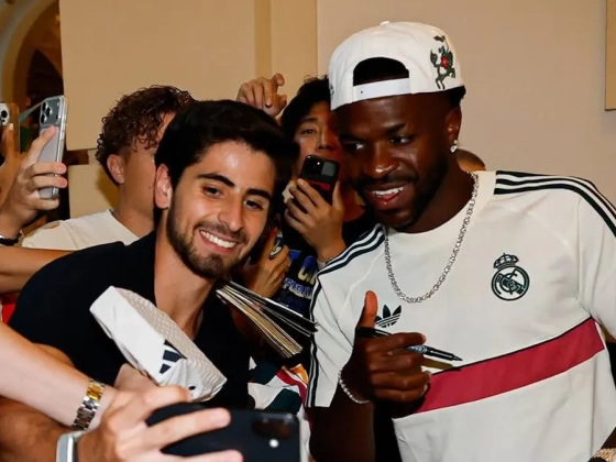 Hömpölygő tömeg, elképesztő hangulat – így érkezett meg a Real Madrid Budapestre