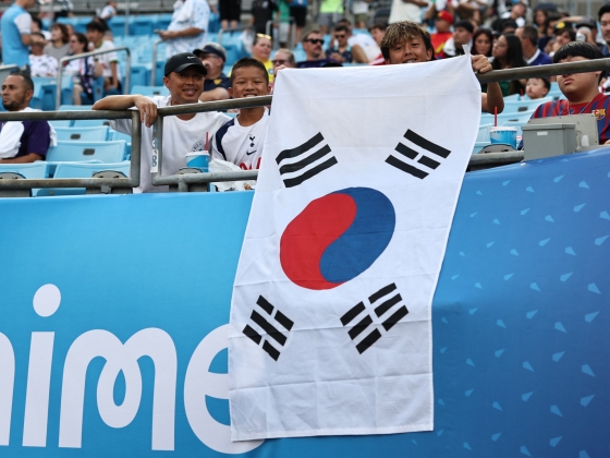 A dél-koreai futballszövetség elnézést kért a bíróknak nyújtott szexmasszázs miatt