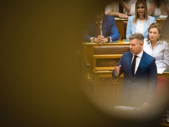 Hónapok óta kényszerpályán van Magyar Péter, de már közel az ítélet órája: Kármán András költségvetése lesz a kormány első nagy próbatétele