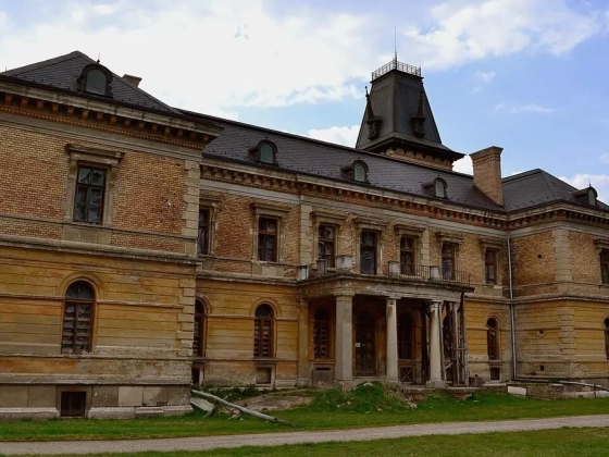 Az enyészet szépsége: 5 izgalmas magyar urbex helyszín, amit visszavett a természet