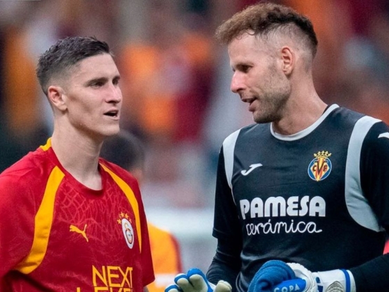 Tóth Alex botrányos meccsen játszott, Gulácsi és Sallai összecsapott egymással