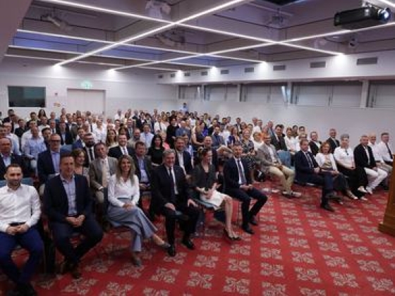 Magyar Péter már alantas, hazug vádak miatt emlegeti pártja államfőjelöltjét