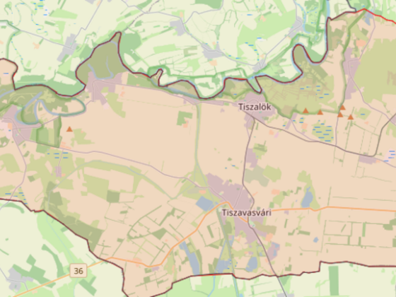 A Tiszába csúszott egy autó Tiszadobnál