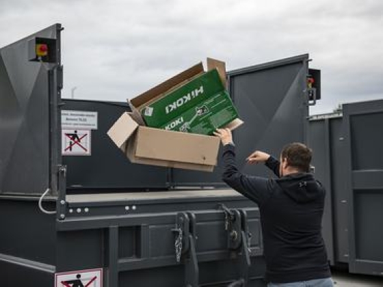 Fideszezés, libsizés, komcsizás: bár Gajdos leszólta Hadházyt, a MOL már tudhatja, hogy bukják a hulladékbizniszt
