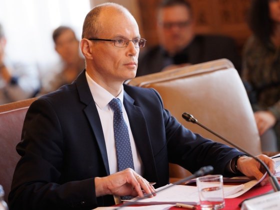 Elárulta az MNB alelnöke, miért hasznos a teljes gazdaság számára az euróbevezetés követelményeinek elérése
