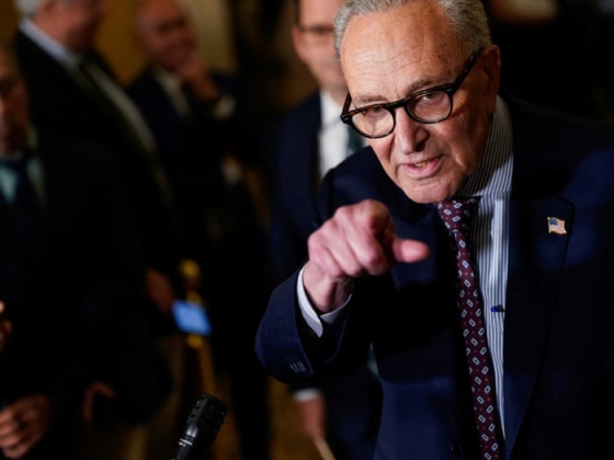 A vezető demokraták választási fenyegetéseket szimulálnak, miközben Trump továbbra is támadja a szavazást