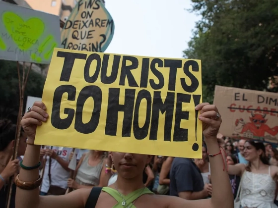 Újabb európai turistaparadicsom lázad a látogatók ellen