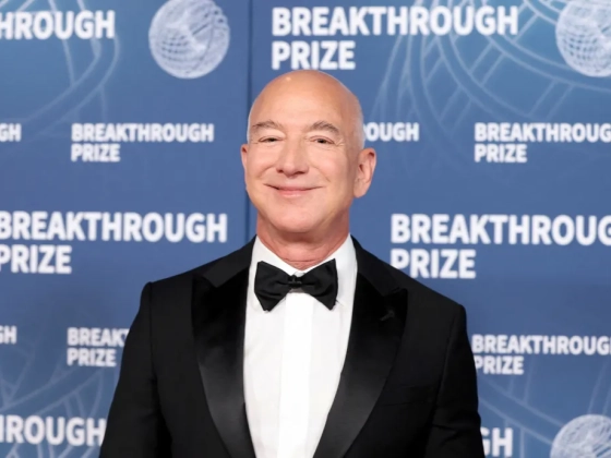 A Sky News szerint Jeff Bezos bevásárolhatja magát a Liverpool FC-be