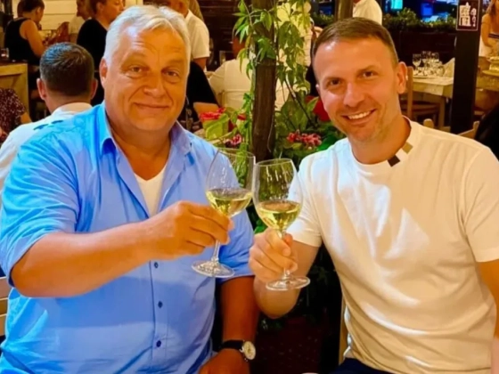 Orbán Viktor majdnem 30 év után újra karórában látható egy képen