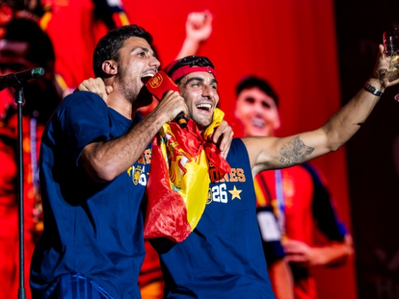 Szoboszlaiék a PSG-ből és a Barcelonából igazolnak, a katalánok aranylabdást vesznek