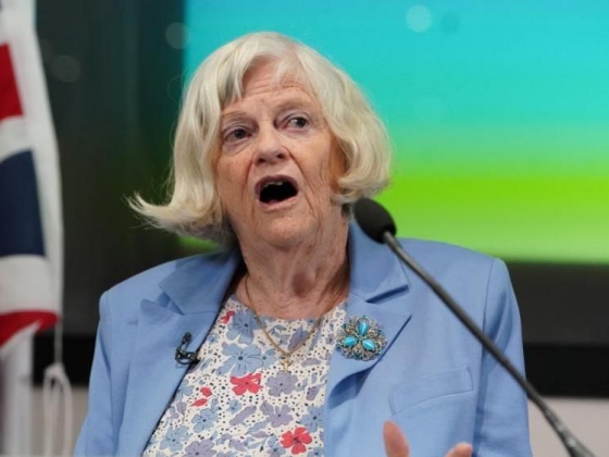 Nigel Farage szerint az otthonában történt incidens „közvetlenül összefügg” Ann Widdecombe meggyilkolásával