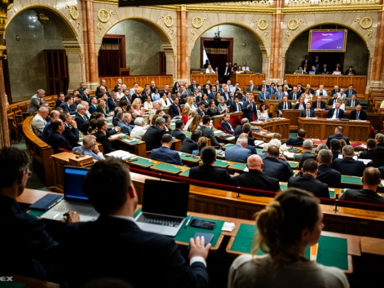 Magyar Péter azt állítja, a Fidesz veszélyeztette a nukleáris biztonságot, amikor akadályozott egy paksi beruházást