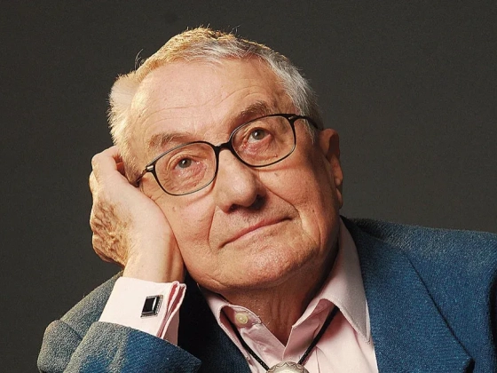 Meghalt Vladimír Páral, A száz százalékos nő szerzője
