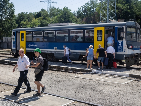 Kigyulladt a nemrég újranyitott komlói vonalon közlekedő vonat klímája
