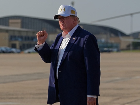 Trump azt állítja, hogy a béketárgyalások keretében konfliktuskompenzációt fog követelni Irántól