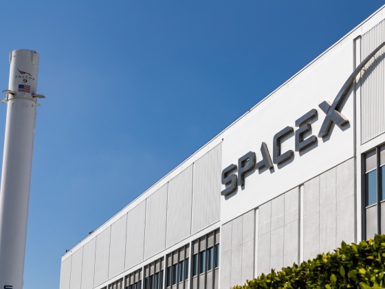 Szokatlan dolog történet a SpaceX részvényeivel, még sosem volt ilyen a tőzsdei bevezetés óta