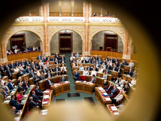 Kétnapos rendkívüli parlamenti ülés: a köztársasági elnök megválasztása mellett több fontos törvényjavaslatról döntenek