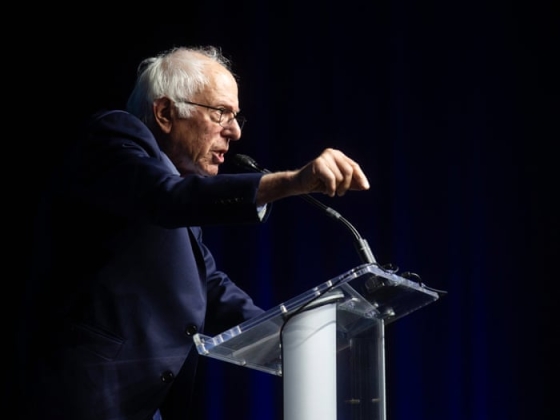 Bernie Sanders felszólítja a Szilícium-völgyet, hogy az emberiség érdekében „szüntesse meg az AI fejlesztését”.