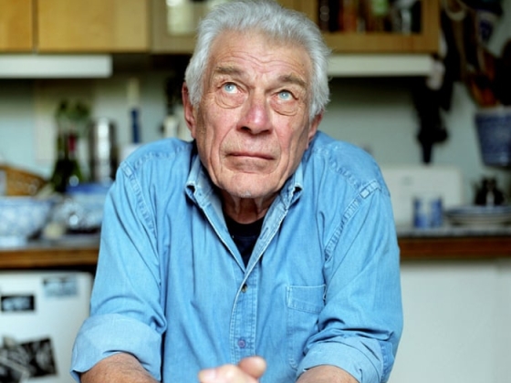 John Berger: Az életből Tom Overton recenziója – az úttörő kritikus élénk életrajza