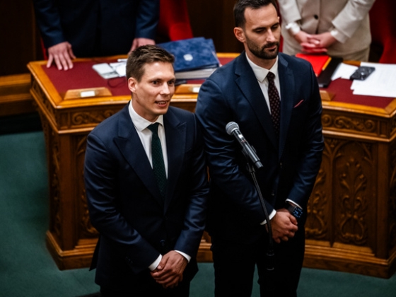 Kiderült az igazság a fideszes képviselők eskübakijáról, nem Magyar Péter zavarta őket