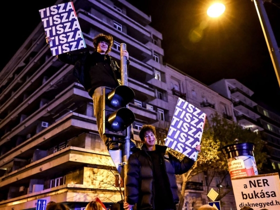 Hálócsapdába ejtett fiataljaink