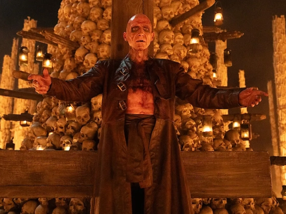 Moziban senki sem volt kíváncsi Ralph Fiennes zombihorrorjára, HBO Maxon viszont most mindenki ezt nézi