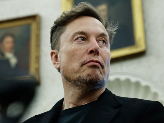 Elon Musk drámai jóslata: tíz éven belül csak az dolgozik, aki akar, jöhet az ingyenpénz