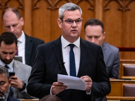 Takács Péter és Toroczkai László mentelmi jogát nem függesztették fel