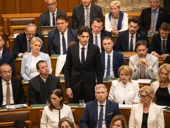 Felfüggesztette a parlament az ittasan vezető fiatal tiszás képviselő mentelmi jogát, Takács Péterét és Toroczkai Lászlóét viszont nem