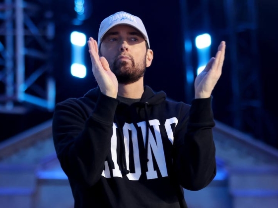 Eminem folytatásos albuma a lista mérföldkőjévé válik