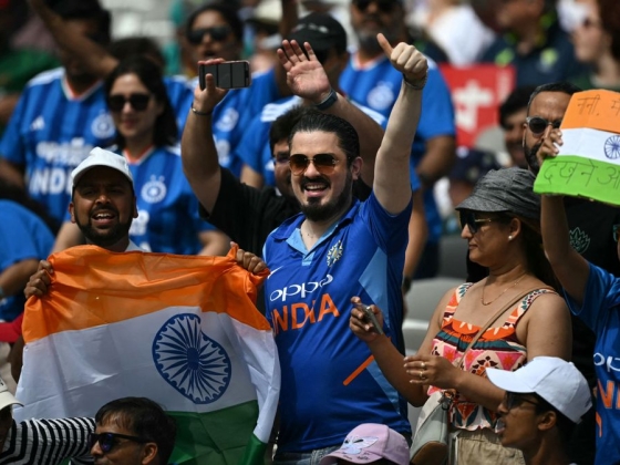 Majomsuttogók növelik India esélyeit