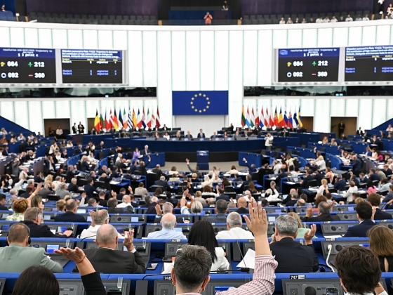 Az üres padoktól a valódi vitáig? Metsola törekvése az Európai Parlament újjáélesztésére