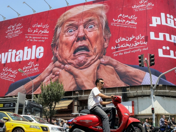 Csapdába csalták Donald Trumpot, ezzel a zsarolással térdre kényszerítik a világgazdaságot