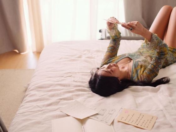 Jennie „Less Than A Lover” videovillája nyitva áll az Airbnb-foglalások számára
