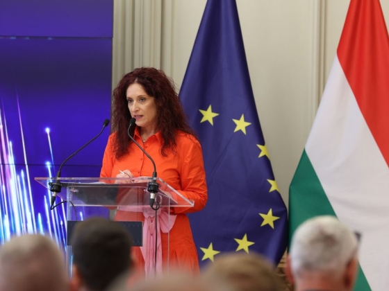 Megkurtított ünnep: rövidebb tűzijátékkal és drágább italokkal készül a Tisza augusztus 20-ra
