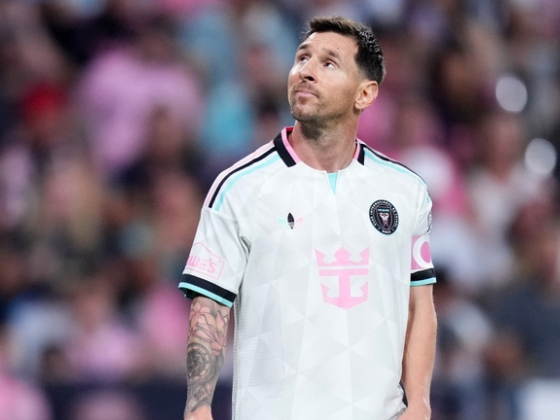 Lionel Messi édesapját gyászolva lengette be a visszavonulását